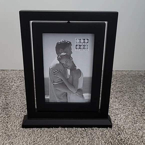 Picture Frame - Picture 1 of 2
